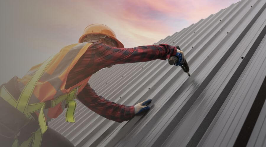 Professional New roof installation in Dundee, IA